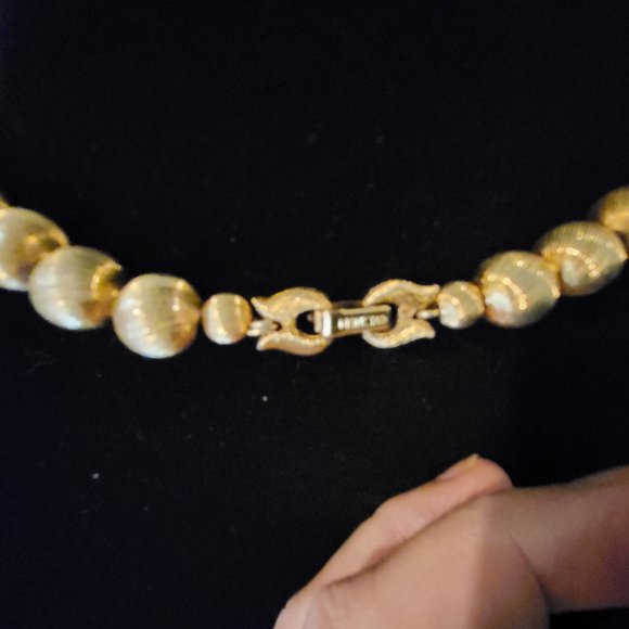 Vintage MONET 15-12" Textured Gold-Toned Beaded Choker - Picture 3 of 4